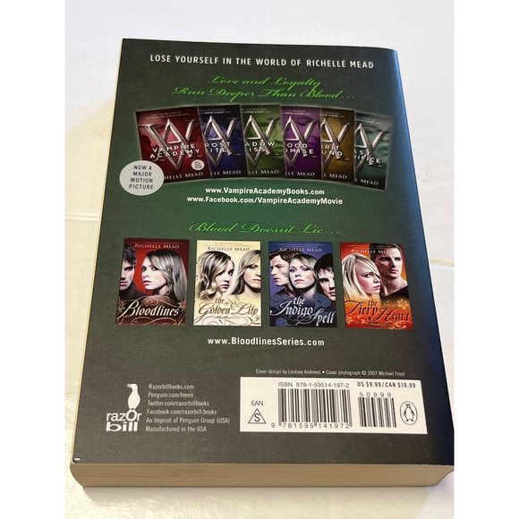 Shadow Kiss By Richelle Mead (Vampire Academy) - Picture 2 of 2